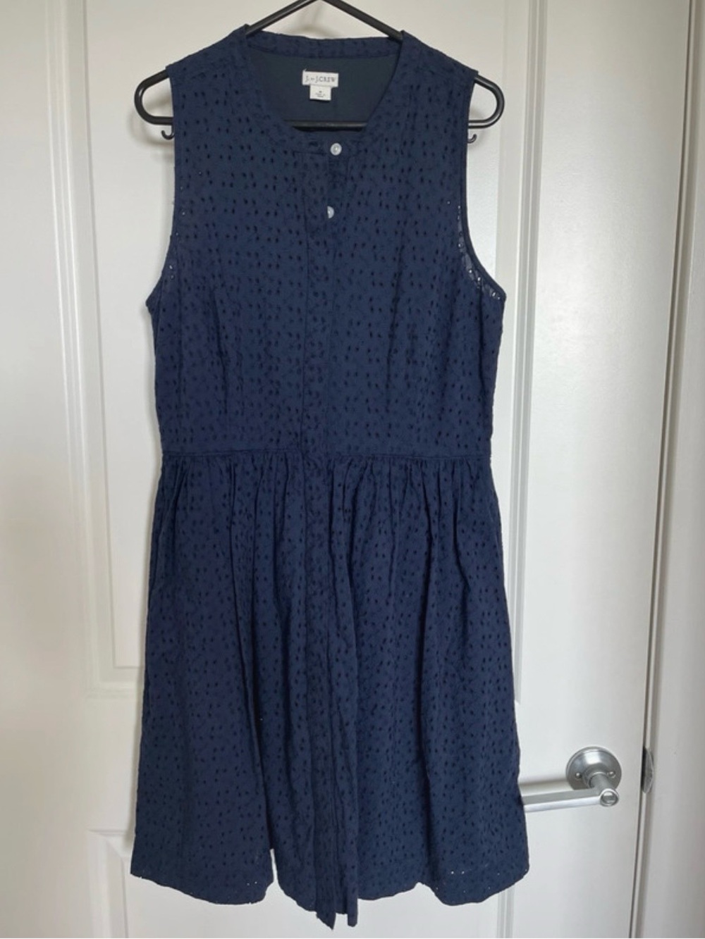 Jcrew navy eyelet sleeveless summer dress 8 or M cotton